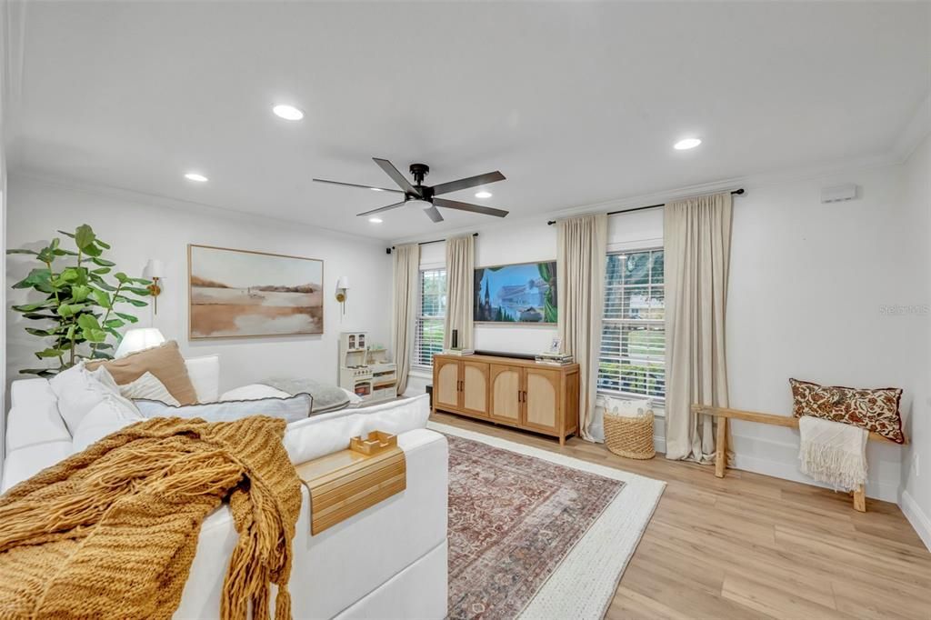 待售: $785,000 (4 贝兹, 2 浴室, 2638 平方英尺)