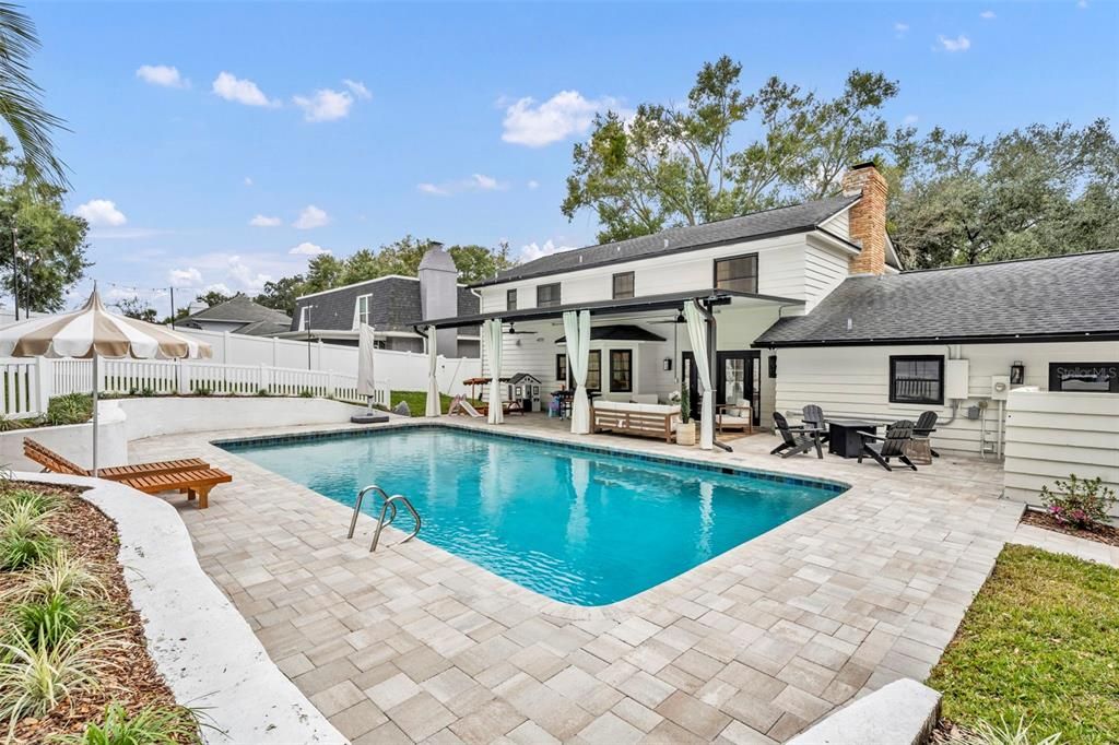 待售: $785,000 (4 贝兹, 2 浴室, 2638 平方英尺)