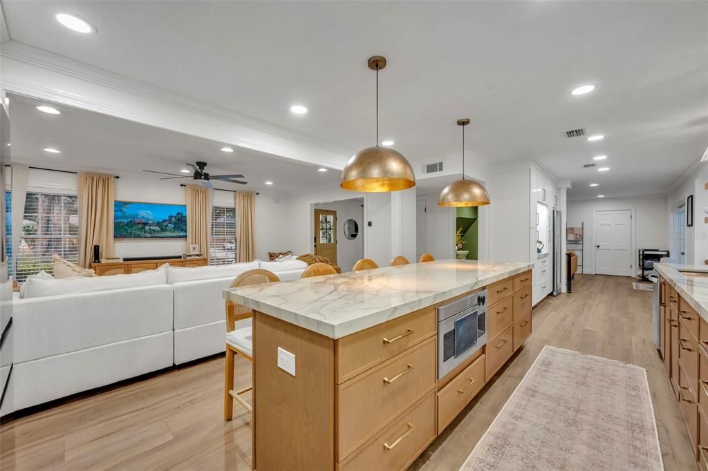 待售: $785,000 (4 贝兹, 2 浴室, 2638 平方英尺)