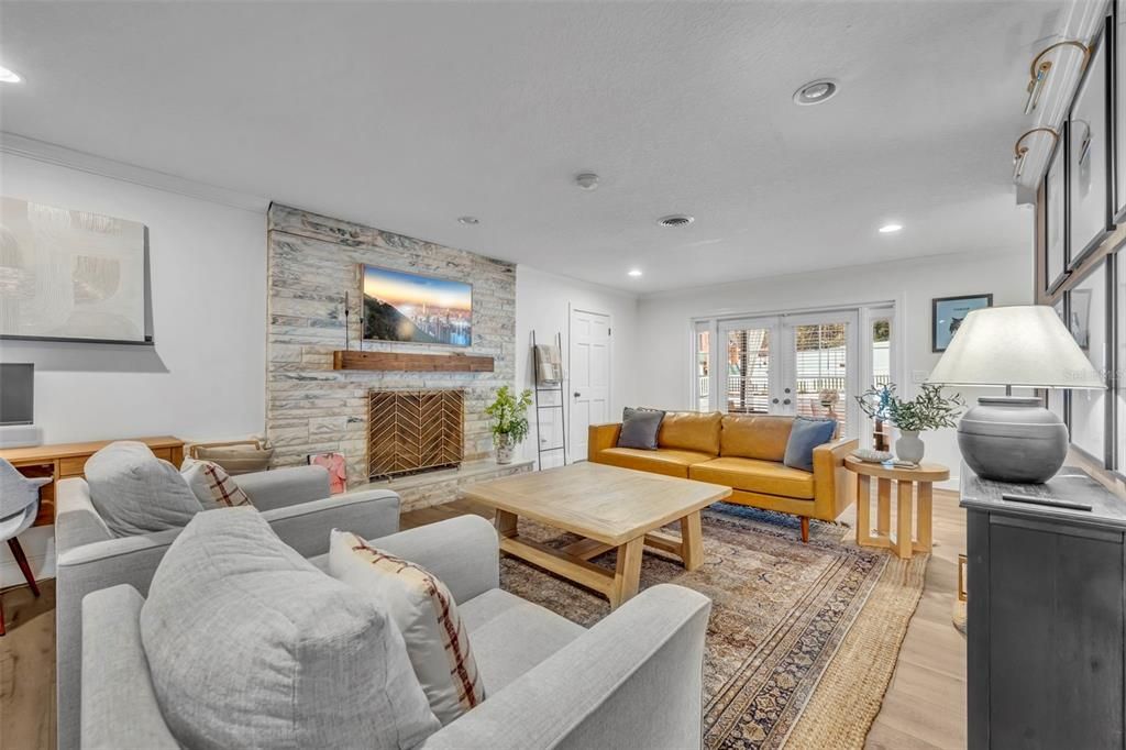 待售: $785,000 (4 贝兹, 2 浴室, 2638 平方英尺)