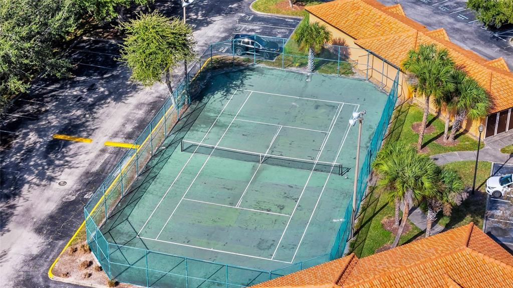 待售: $179,000 (2 贝兹, 2 浴室, 1004 平方英尺)