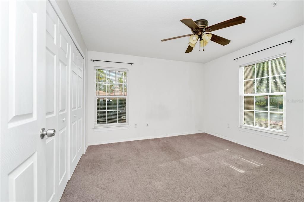 待售: $179,000 (2 贝兹, 2 浴室, 1004 平方英尺)