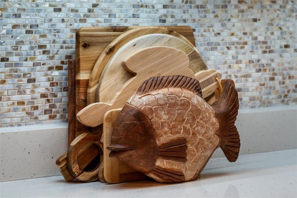 待售: $440,000 (2 贝兹, 2 浴室, 1572 平方英尺)