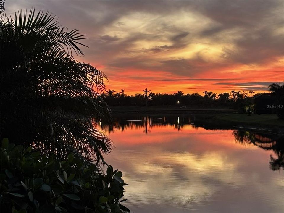 待售: $440,000 (2 贝兹, 2 浴室, 1572 平方英尺)