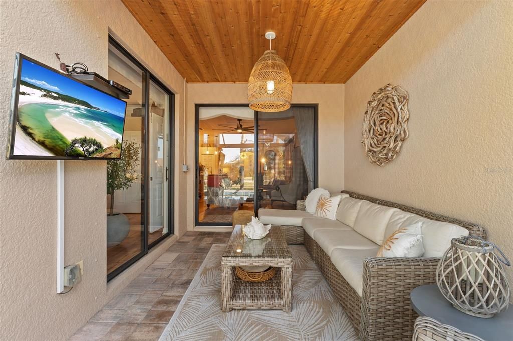 待售: $440,000 (2 贝兹, 2 浴室, 1572 平方英尺)