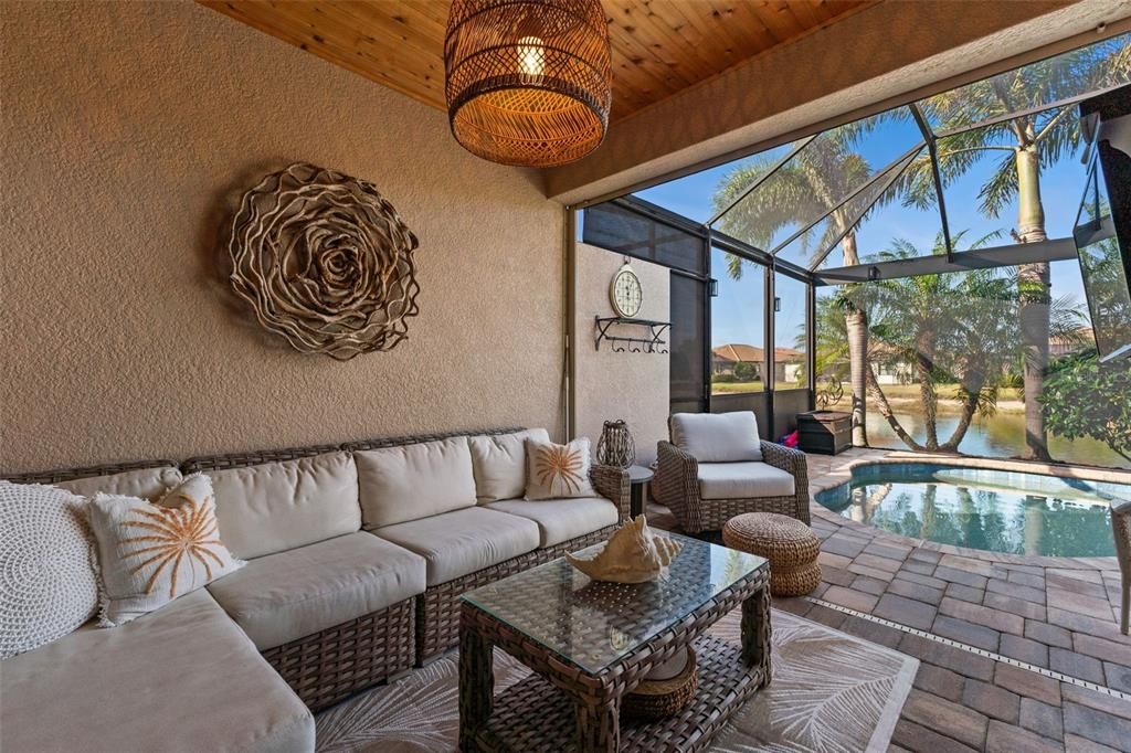 待售: $440,000 (2 贝兹, 2 浴室, 1572 平方英尺)