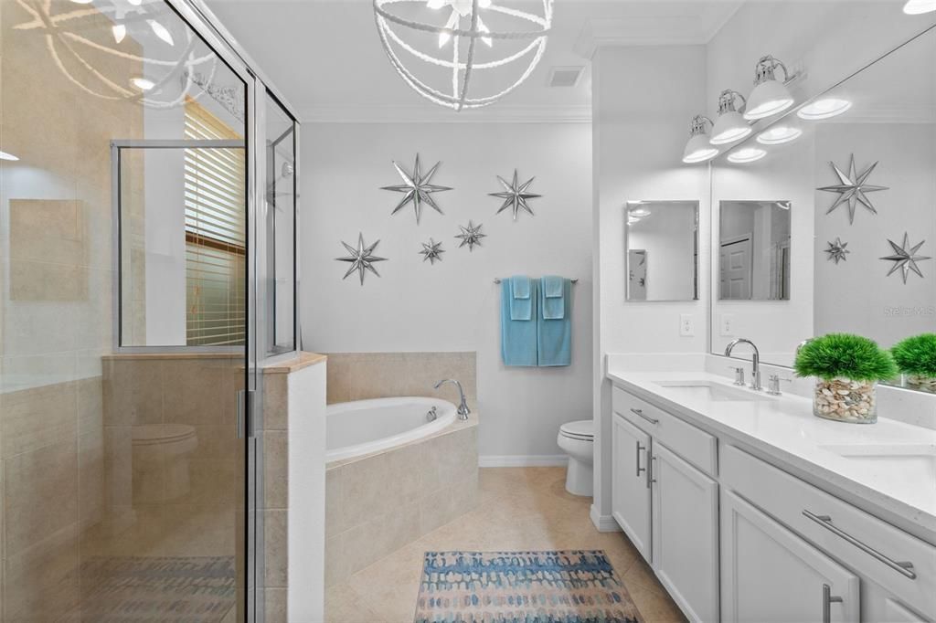 待售: $440,000 (2 贝兹, 2 浴室, 1572 平方英尺)