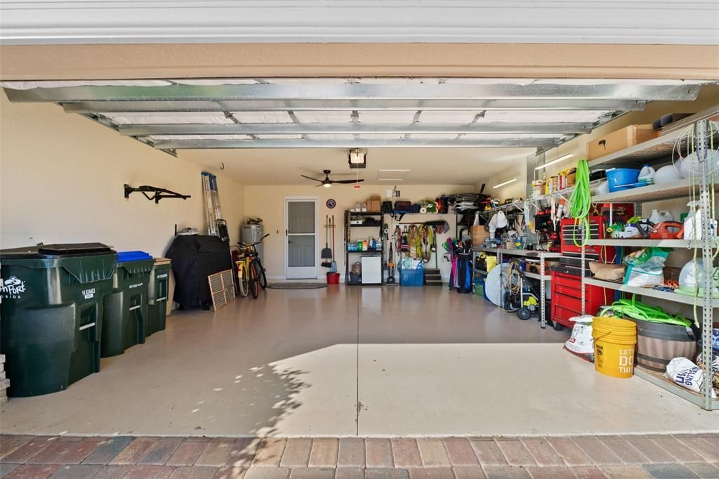 待售: $440,000 (2 贝兹, 2 浴室, 1572 平方英尺)