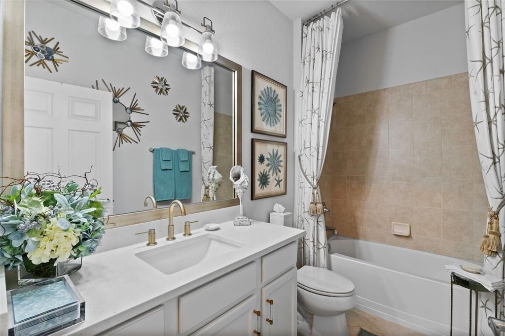 待售: $440,000 (2 贝兹, 2 浴室, 1572 平方英尺)