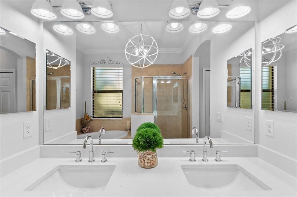 待售: $440,000 (2 贝兹, 2 浴室, 1572 平方英尺)