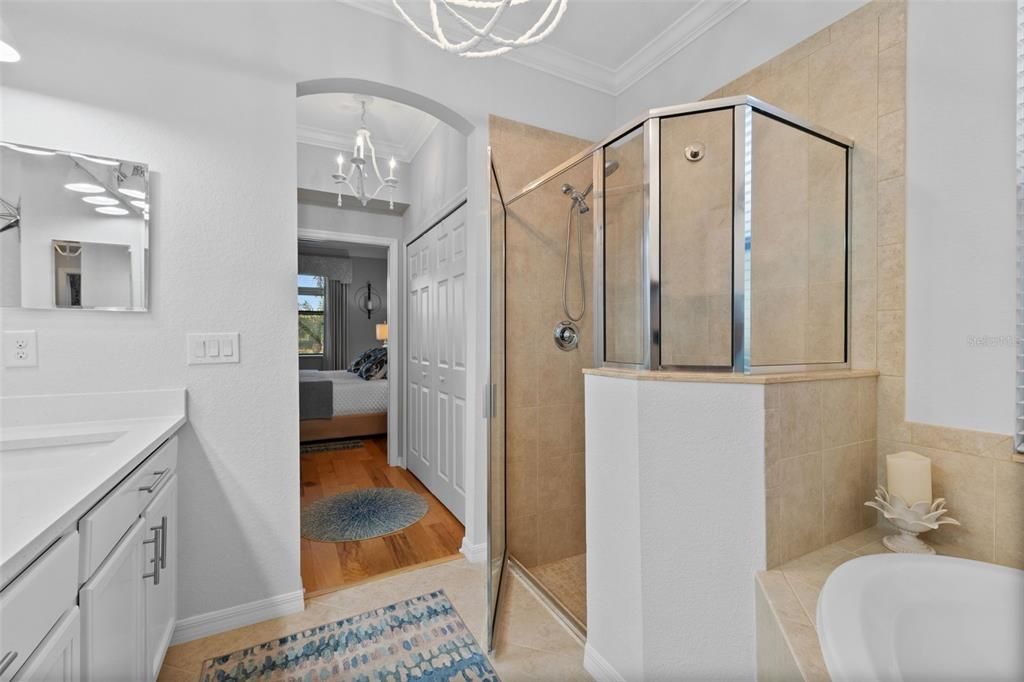 待售: $440,000 (2 贝兹, 2 浴室, 1572 平方英尺)