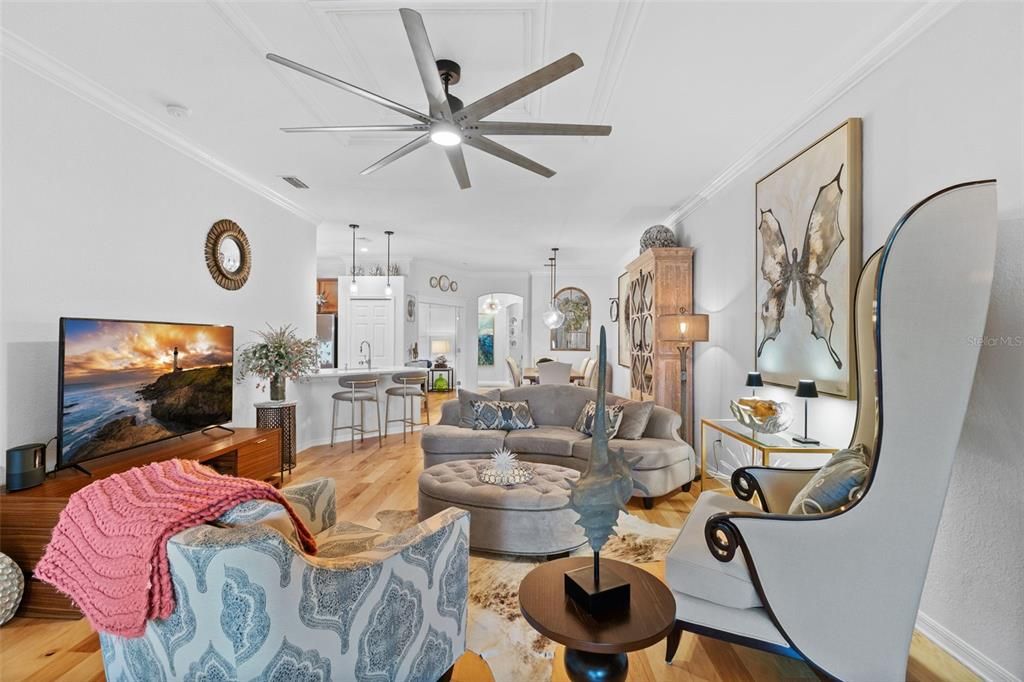 待售: $440,000 (2 贝兹, 2 浴室, 1572 平方英尺)