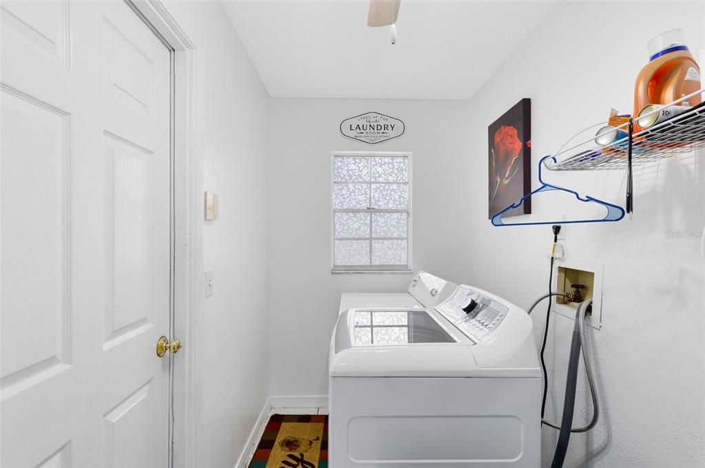 For Sale: $575,000 (4 beds, 2 baths, 2291 Square Feet)