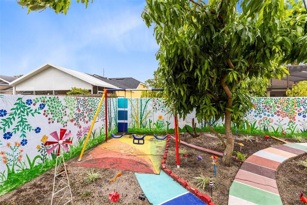 For Sale: $575,000 (4 beds, 2 baths, 2291 Square Feet)