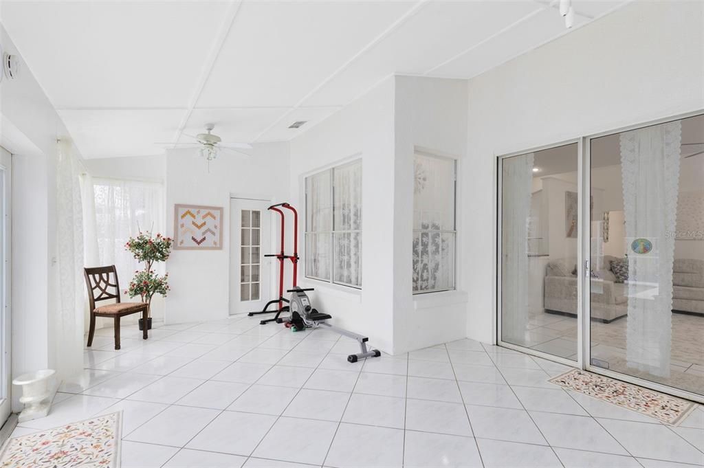 For Sale: $575,000 (4 beds, 2 baths, 2291 Square Feet)