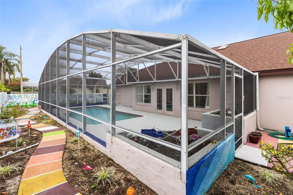 For Sale: $575,000 (4 beds, 2 baths, 2291 Square Feet)