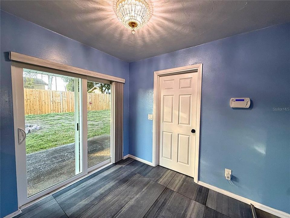 For Sale: $238,000 (3 beds, 1 baths, 1000 Square Feet)