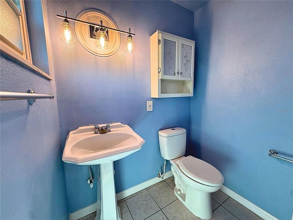 For Sale: $238,000 (3 beds, 1 baths, 1000 Square Feet)