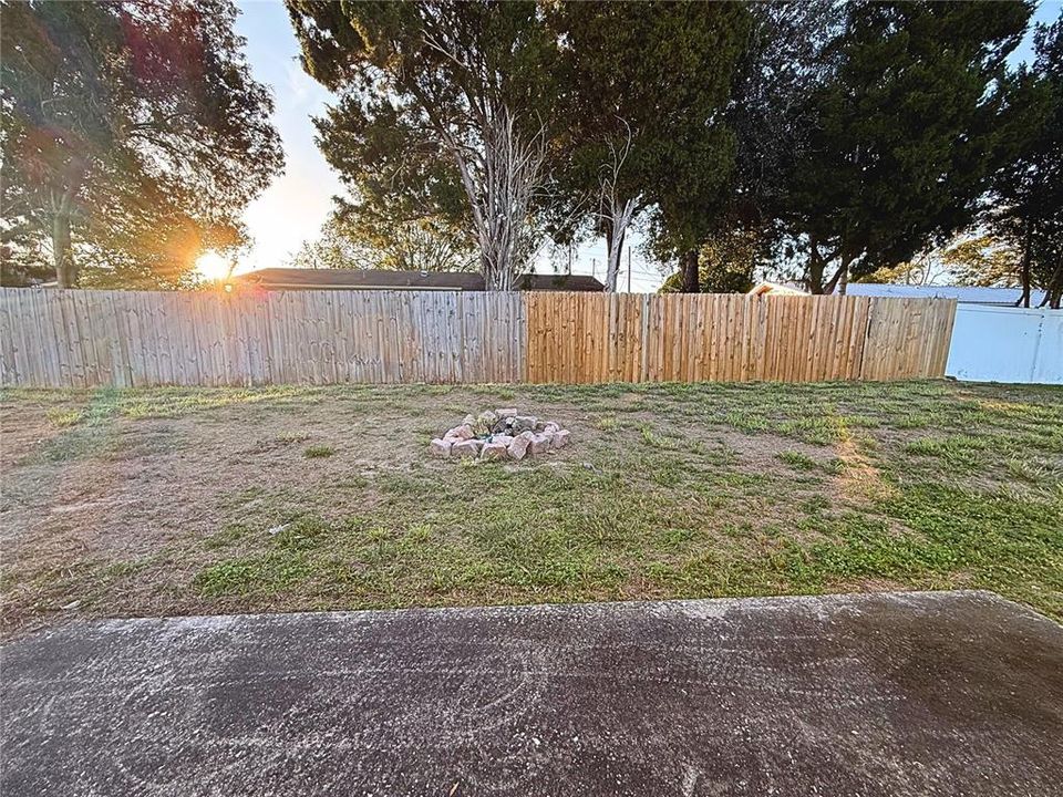 For Sale: $238,000 (3 beds, 1 baths, 1000 Square Feet)