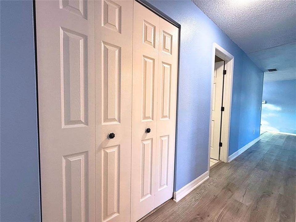 For Sale: $238,000 (3 beds, 1 baths, 1000 Square Feet)