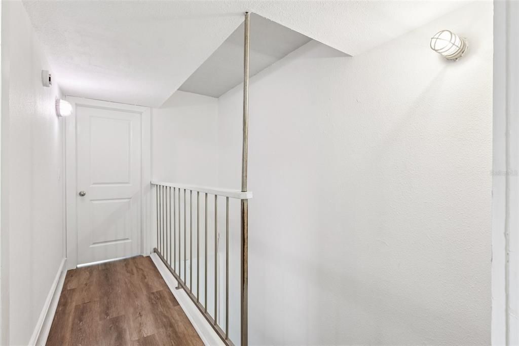 For Rent: $1,600 (2 beds, 1 baths, 1088 Square Feet)