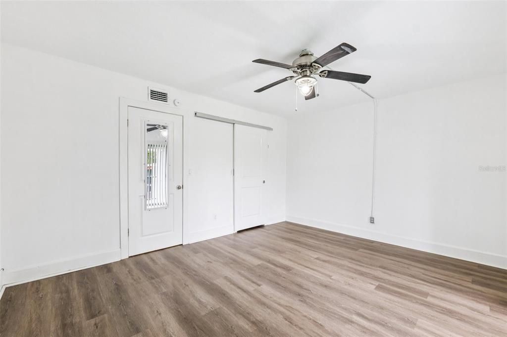 For Rent: $1,600 (2 beds, 1 baths, 1088 Square Feet)