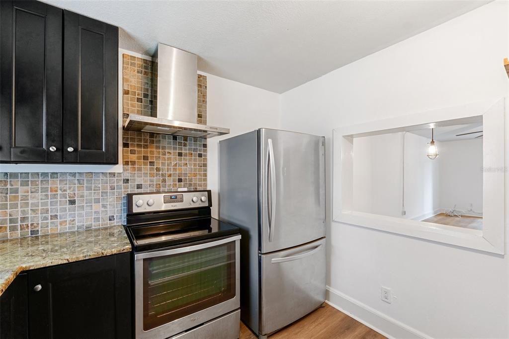 For Rent: $1,600 (2 beds, 1 baths, 1088 Square Feet)