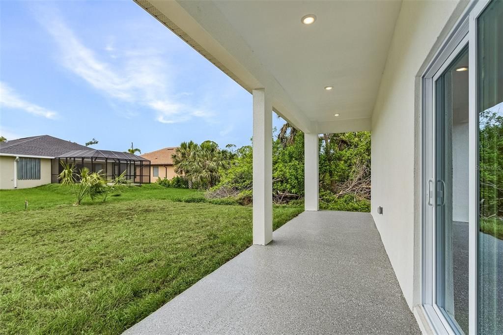 En Venta: $360,000 (4 camas, 2 baños, 1813 Pies cuadrados)