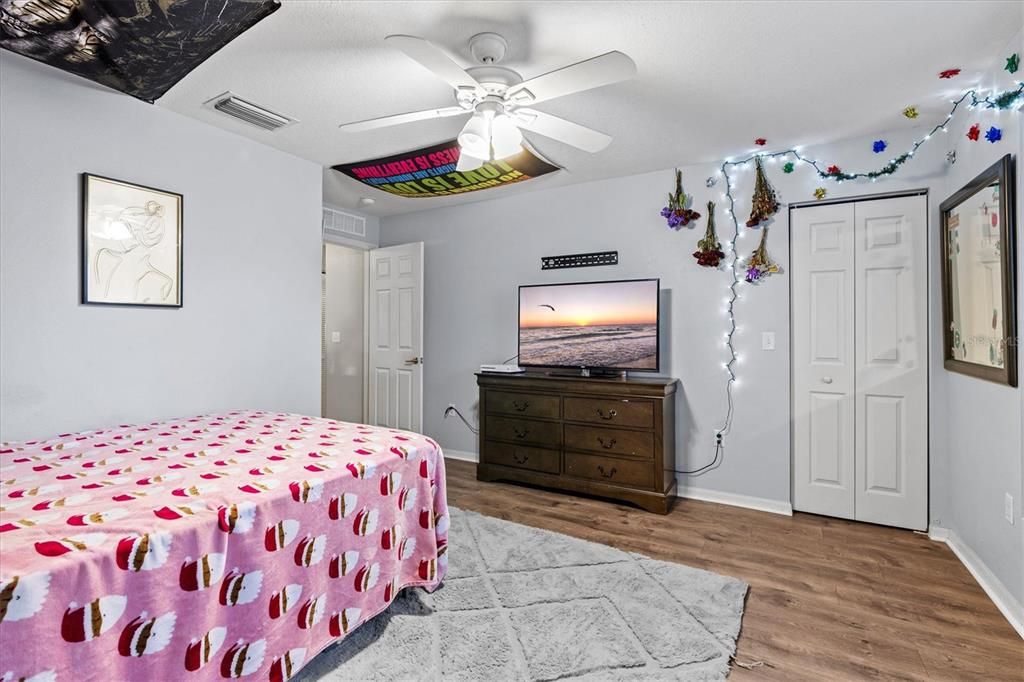 En Venta: $409,900 (3 camas, 2 baños, 1844 Pies cuadrados)