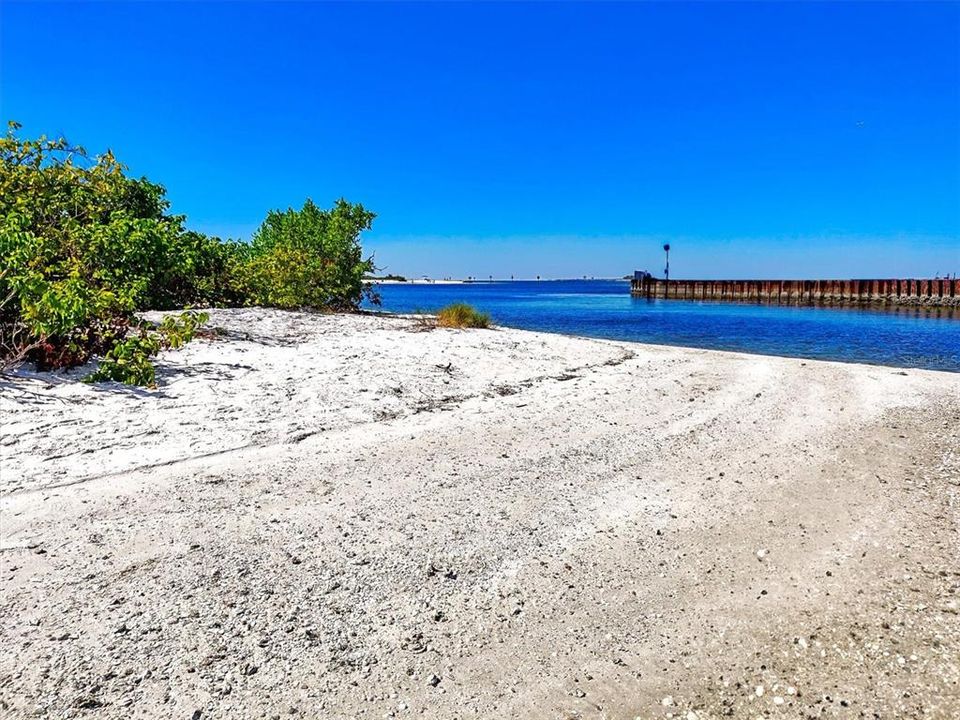 En Venta: $409,900 (3 camas, 2 baños, 1844 Pies cuadrados)