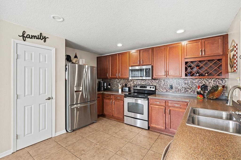 En Venta: $409,900 (3 camas, 2 baños, 1844 Pies cuadrados)