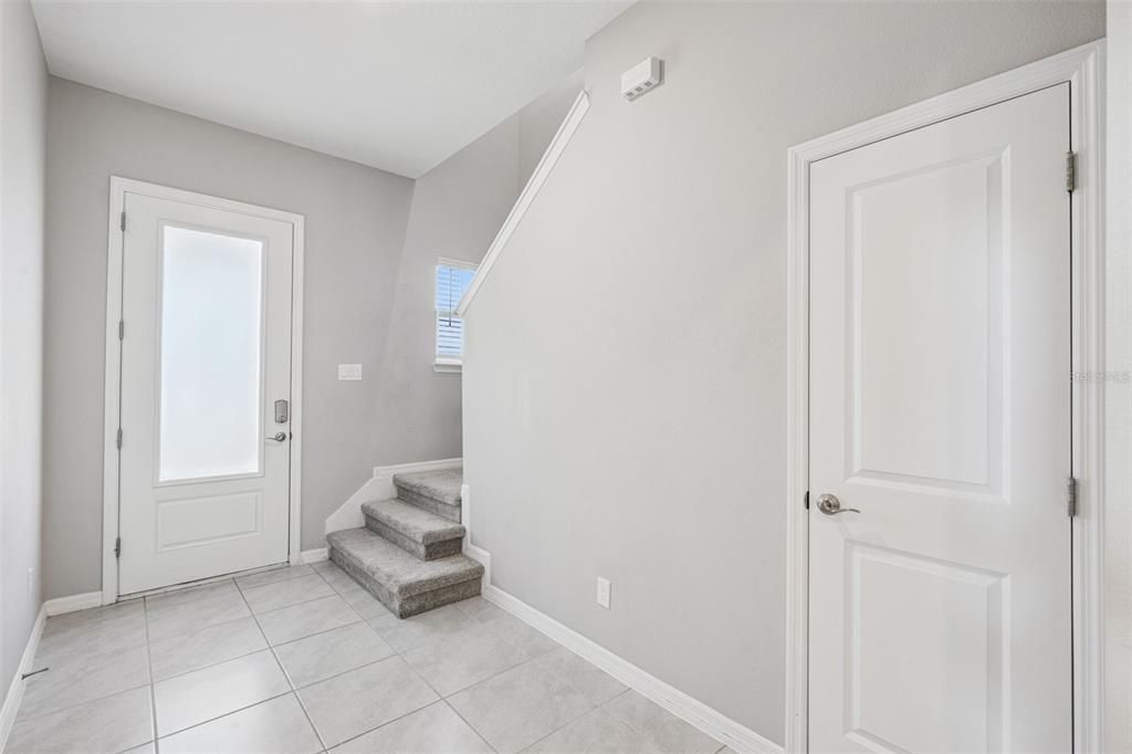 En Venta: $650,000 (5 camas, 4 baños, 2500 Pies cuadrados)