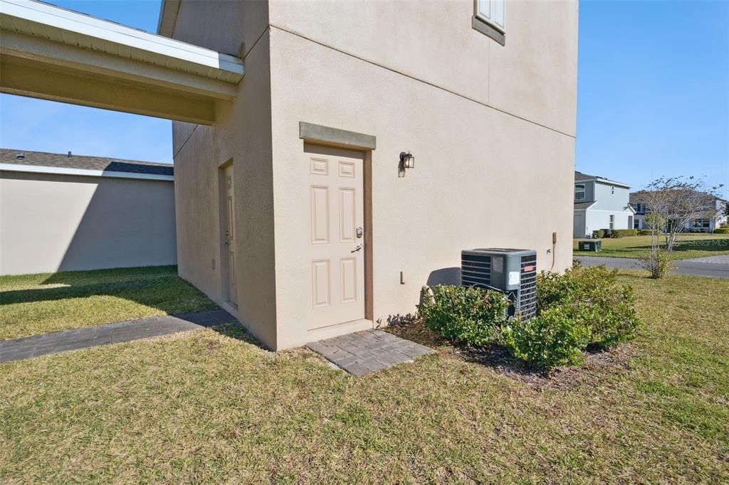 En Venta: $650,000 (5 camas, 4 baños, 2500 Pies cuadrados)