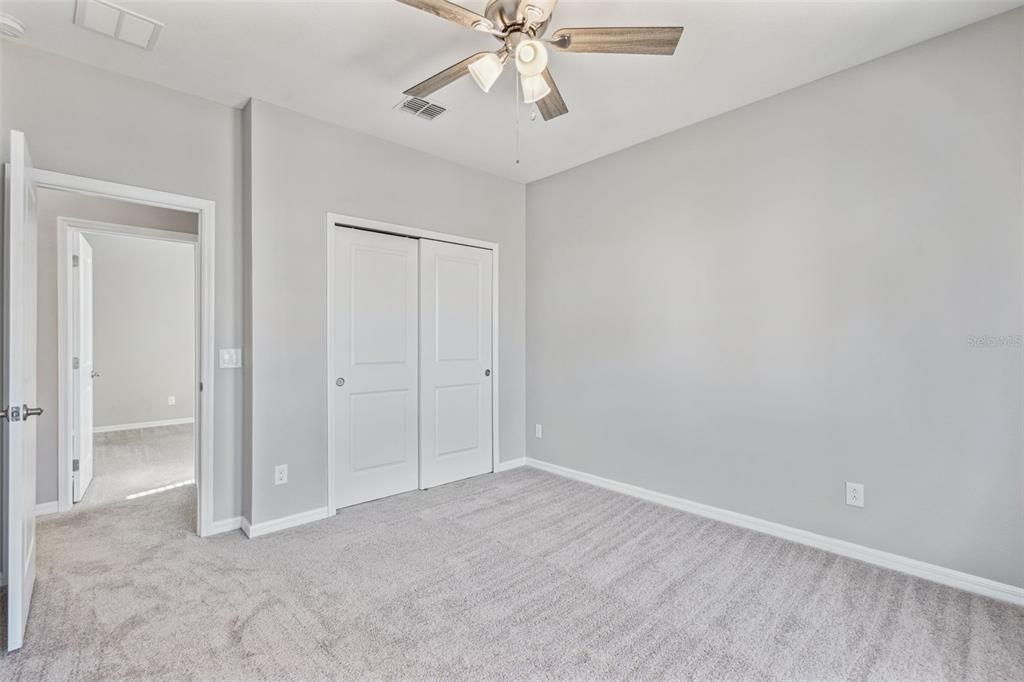 En Venta: $650,000 (5 camas, 4 baños, 2500 Pies cuadrados)