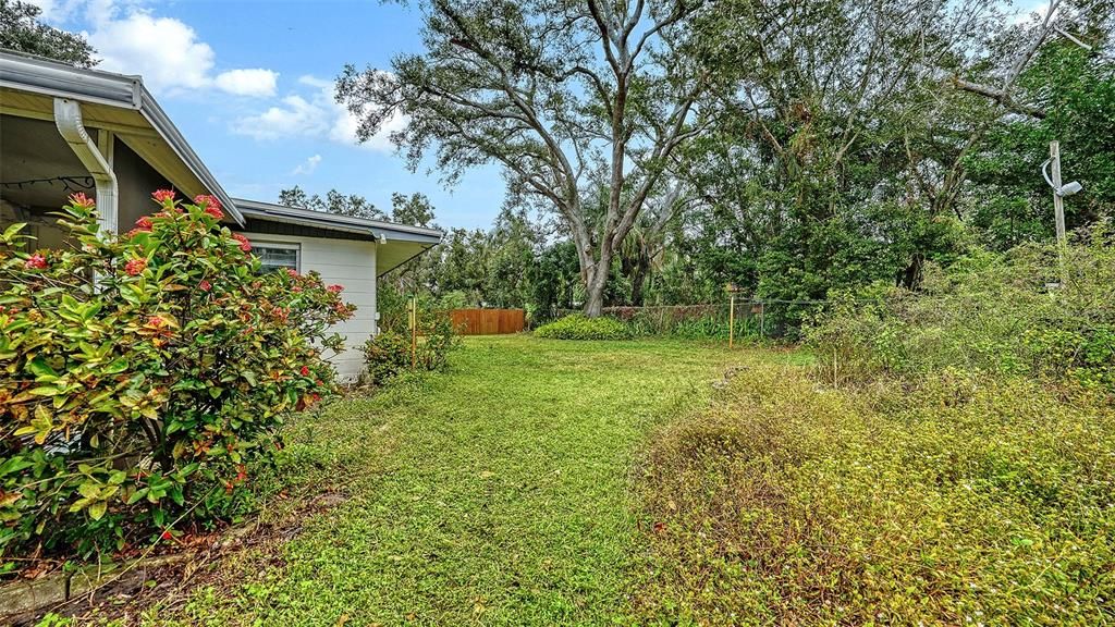 待售: $309,000 (3 贝兹, 1 浴室, 1250 平方英尺)