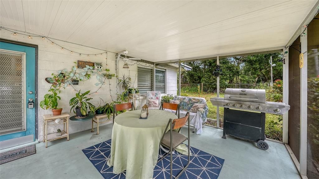 待售: $309,000 (3 贝兹, 1 浴室, 1250 平方英尺)