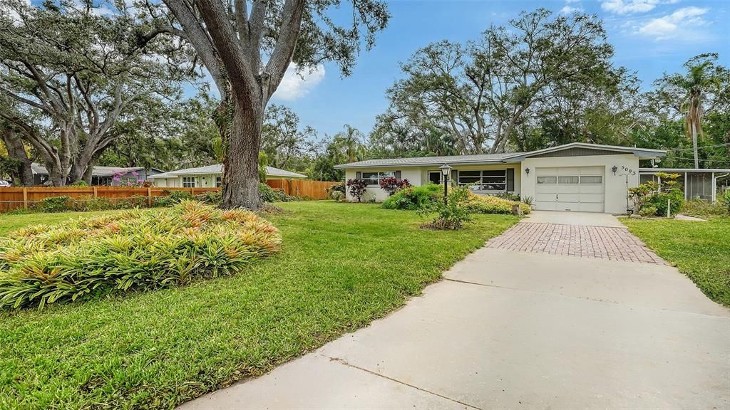 待售: $309,000 (3 贝兹, 1 浴室, 1250 平方英尺)