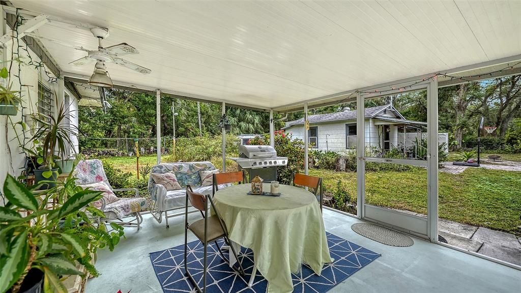 待售: $309,000 (3 贝兹, 1 浴室, 1250 平方英尺)