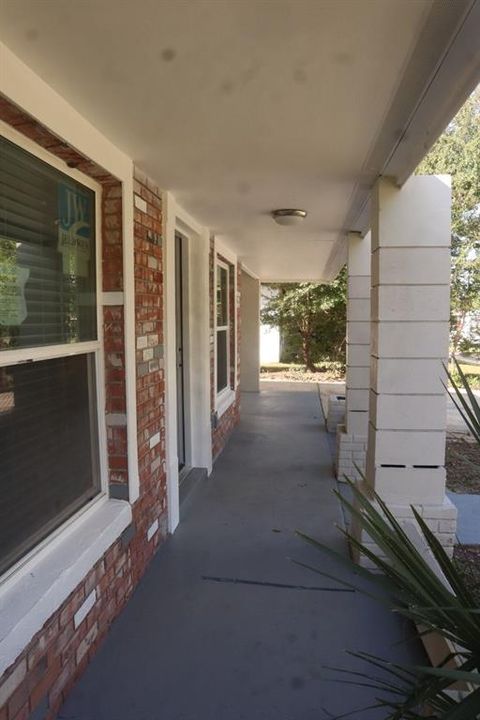 For Sale: $360,000 (4 beds, 2 baths, 1727 Square Feet)