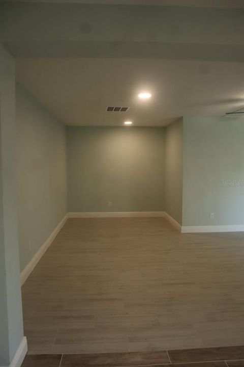 For Sale: $360,000 (4 beds, 2 baths, 1727 Square Feet)