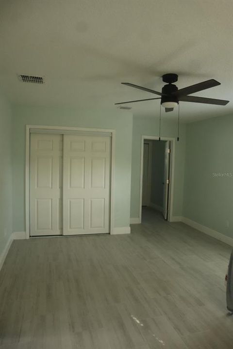 For Sale: $360,000 (4 beds, 2 baths, 1727 Square Feet)