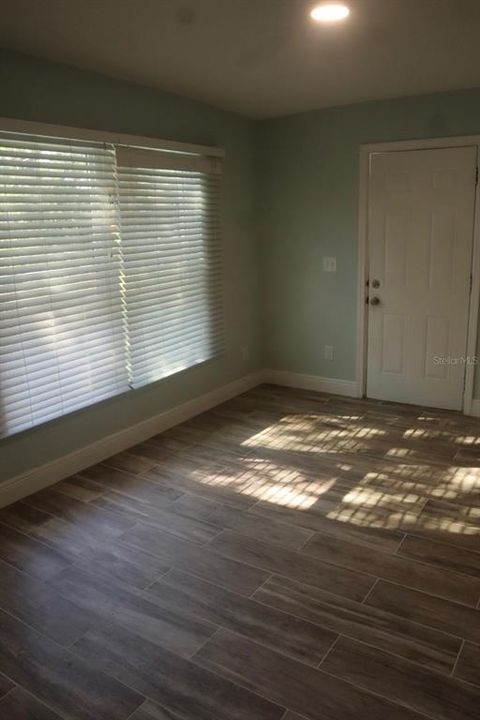 For Sale: $360,000 (4 beds, 2 baths, 1727 Square Feet)