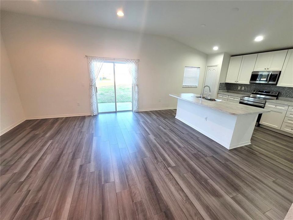 En Renta: $1,900 (3 camas, 2 baños, 1463 Pies cuadrados)