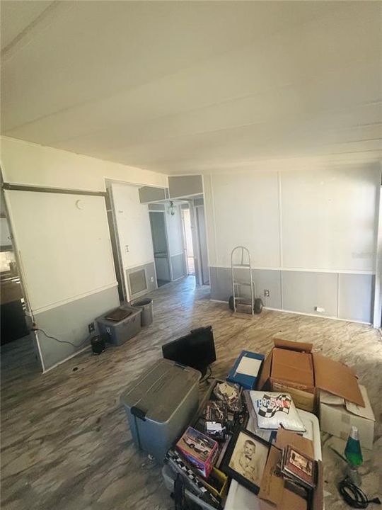 На продажу: $124,998 (2 спален, 2 ванн, 768 Квадратных фут)