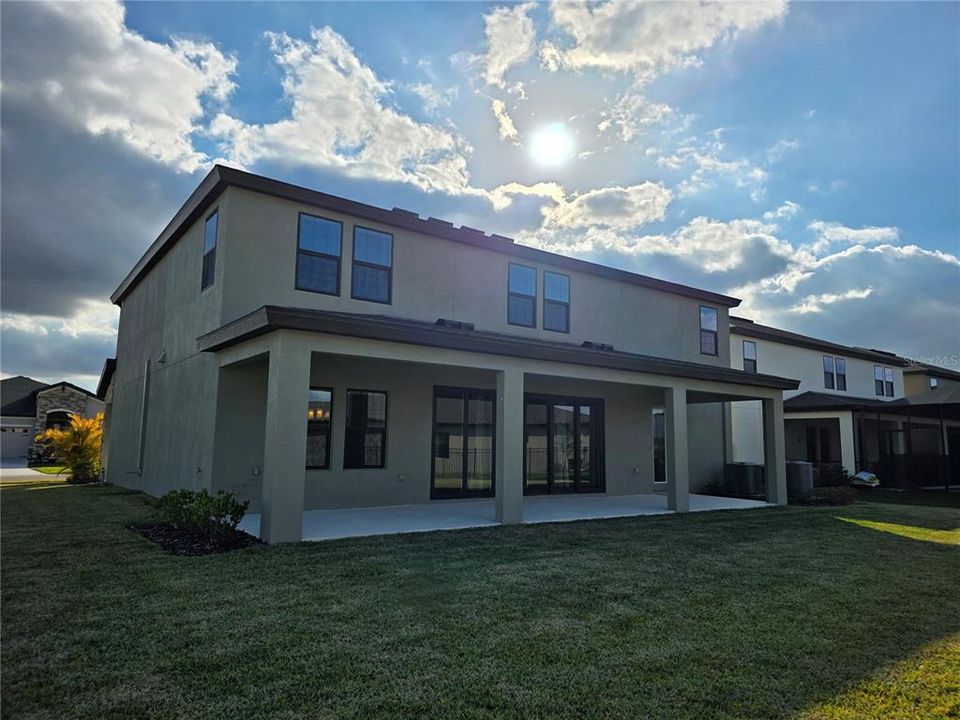 For Rent: $3,500 (5 beds, 4 baths, 3573 Square Feet)