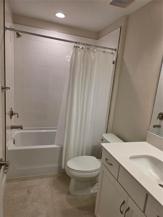 For Rent: $3,500 (5 beds, 4 baths, 3573 Square Feet)