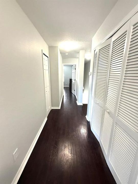 待售: $225,000 (2 贝兹, 2 浴室, 1328 平方英尺)