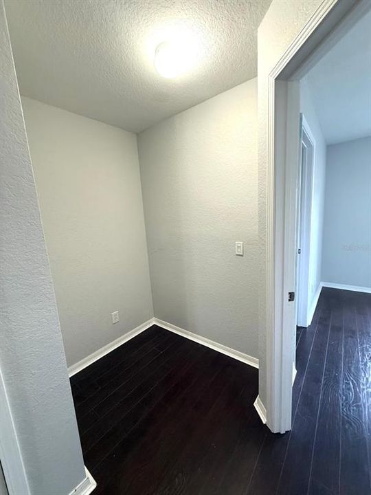 待售: $225,000 (2 贝兹, 2 浴室, 1328 平方英尺)