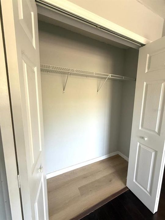 待售: $225,000 (2 贝兹, 2 浴室, 1328 平方英尺)