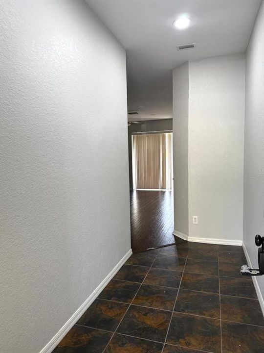 待售: $225,000 (2 贝兹, 2 浴室, 1328 平方英尺)